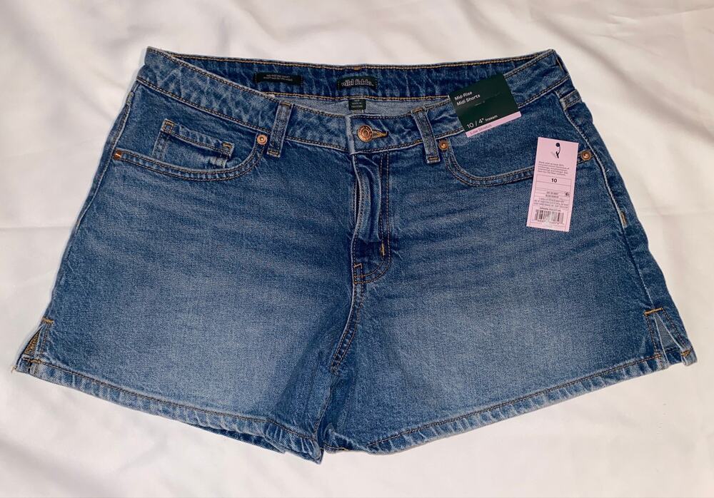 Wild Fable Mid-Rise Midi Denim Shorts Size 10 NWT 4” Inseam